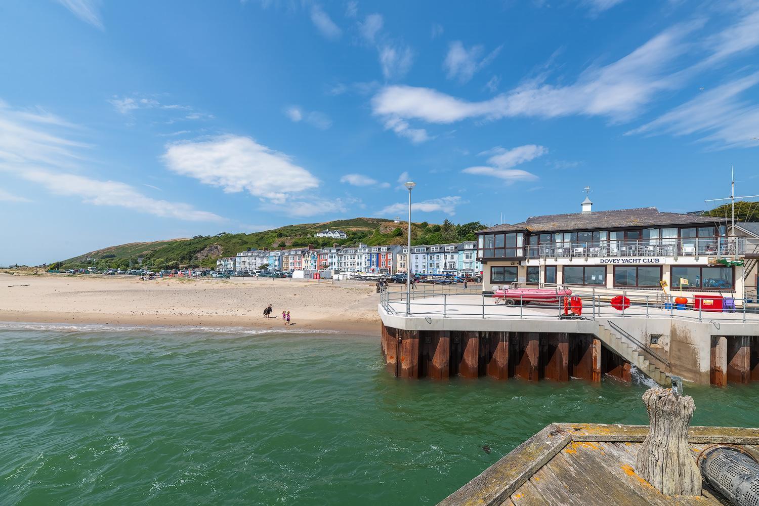 Ground Floor Sea View Apartment Aberdyfi ภายนอก รูปภาพ